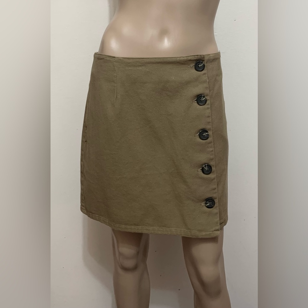 Chloe & Katie Olive Khaki Button Front Mini Skirt Women’s Lrg